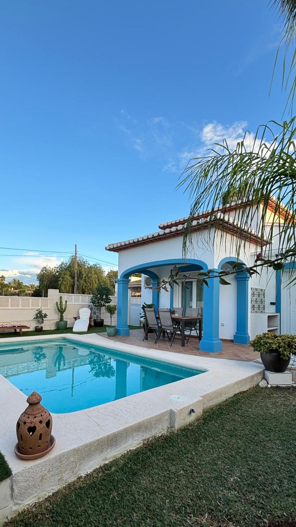 Hébergement de vacances Precioso Independiente En Con Piscina