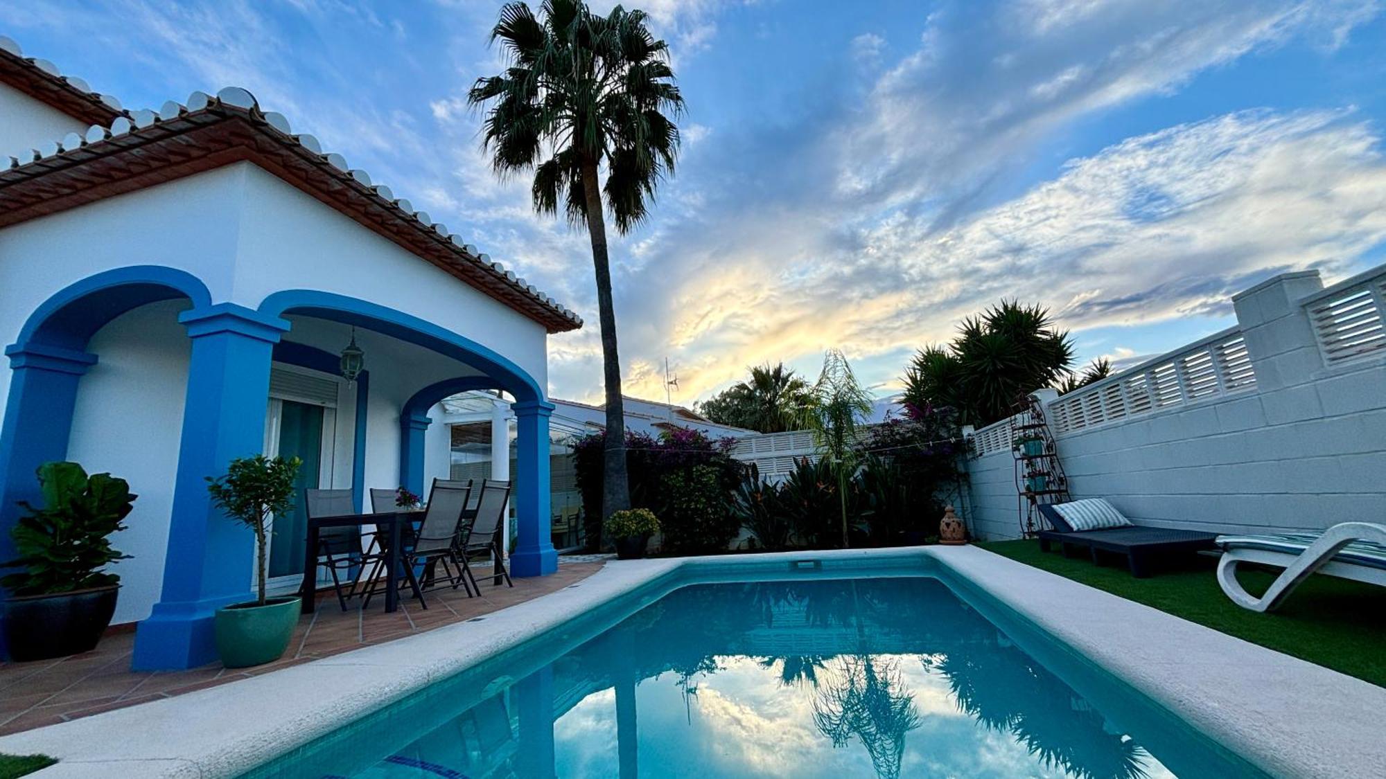 Hébergement de vacances Precioso Independiente En Con Piscina *